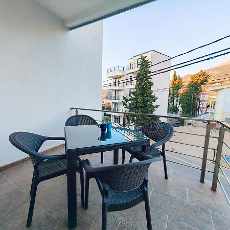 Mialex Apartments Dobra Voda Dış mekan fotoğraf