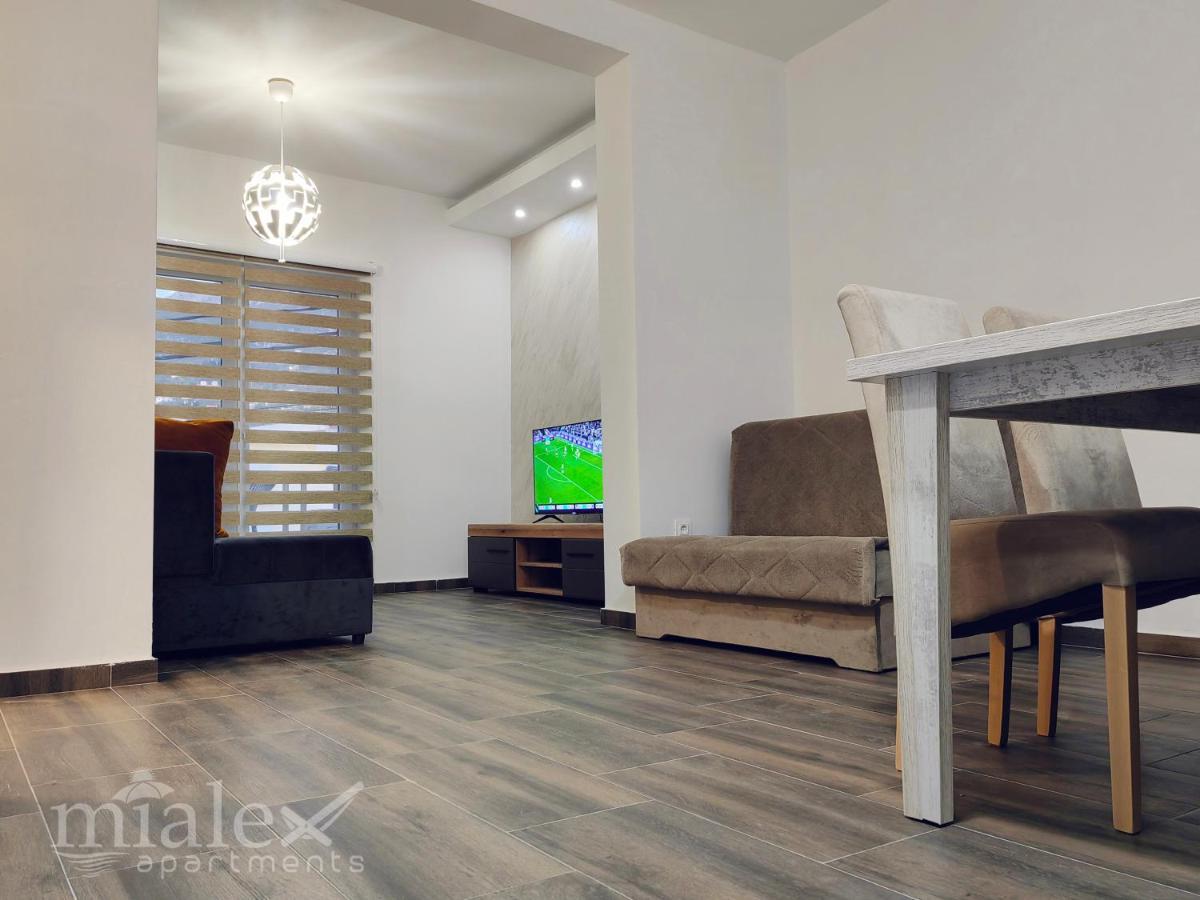 Mialex Apartments Dobra Voda Dış mekan fotoğraf