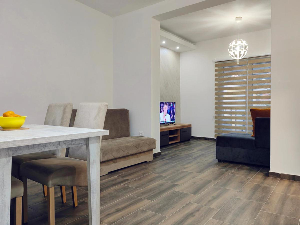 Mialex Apartments Dobra Voda Dış mekan fotoğraf